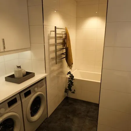 Ξενοδοχείο με διαμερίσματα Esplanad 3*